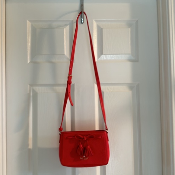 Gorgeous Kate Spade Orange-Red Leather Purse – Perfect for Spring! - Picture 3 of 6